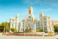Plaza y Fuente de Cibeles.